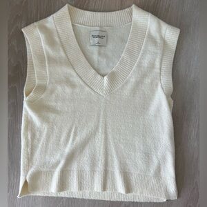 Abercrombie & Fitch sweater vest